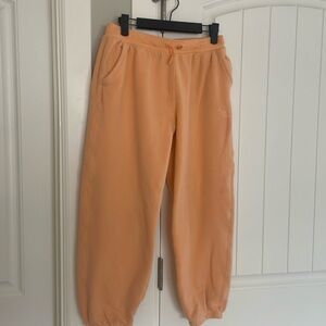 Athletic girls sweatpants size extra large/14